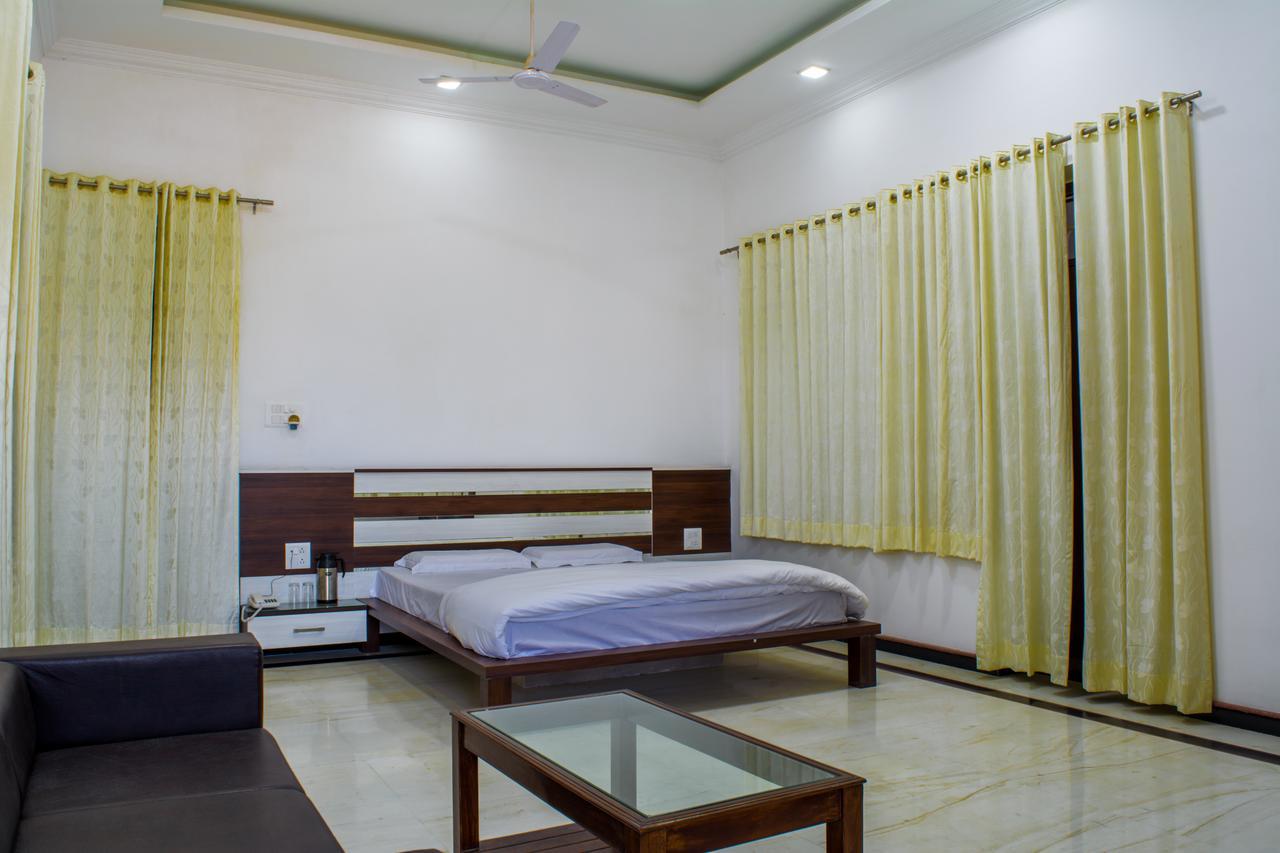 אודייפור Tiger Hill Homestay מראה חיצוני תמונה
